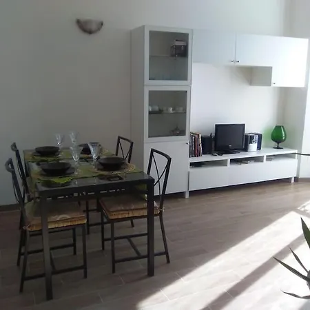 Lovely Διαμέρισμα *